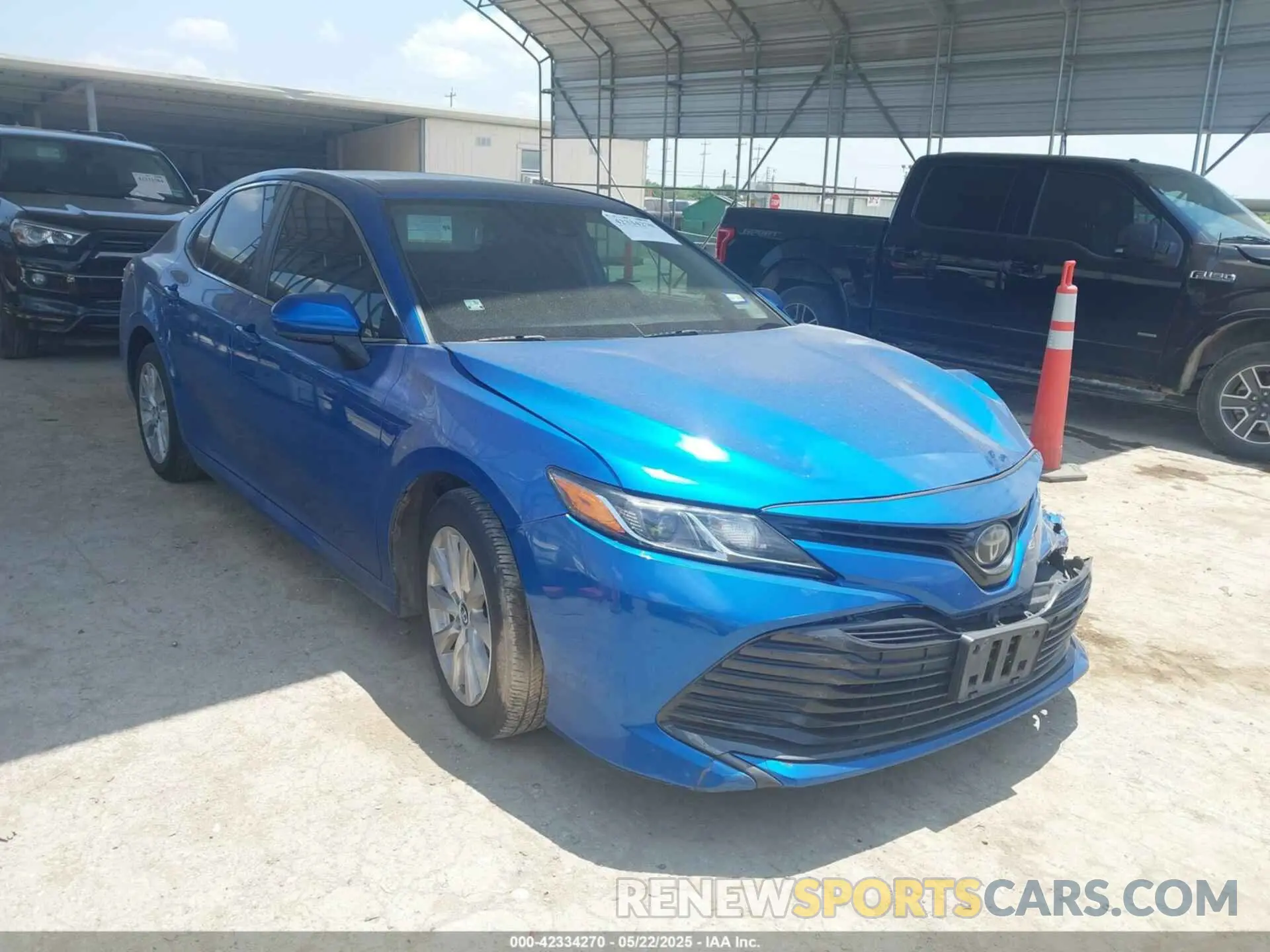 1 Photograph of a damaged car 4T1C11AK9LU351711 TOYOTA CAMRY 2020