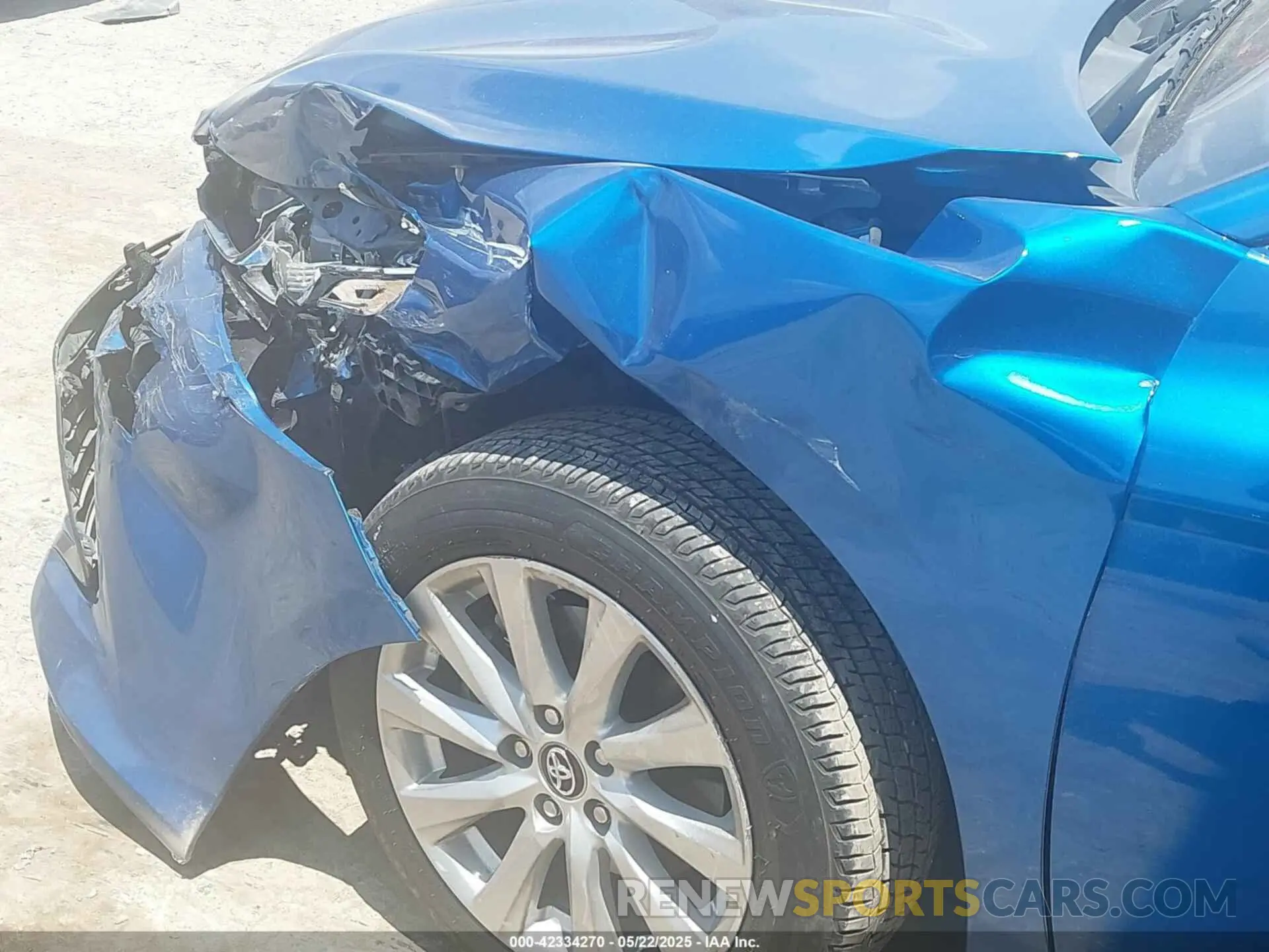 6 Photograph of a damaged car 4T1C11AK9LU351711 TOYOTA CAMRY 2020