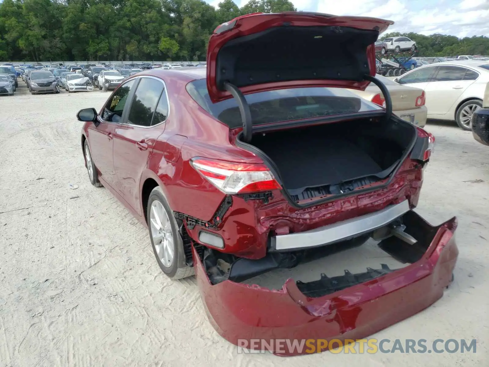 3 Photograph of a damaged car 4T1C11AK9LU356018 TOYOTA CAMRY 2020