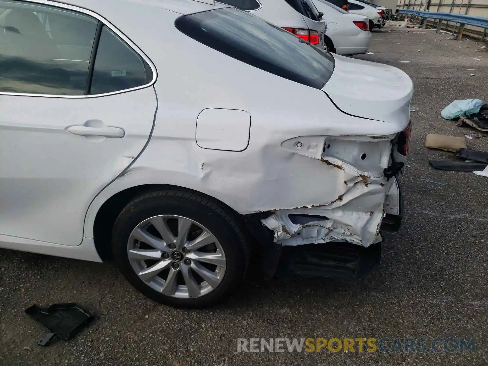 9 Photograph of a damaged car 4T1C11AK9LU356200 TOYOTA CAMRY 2020