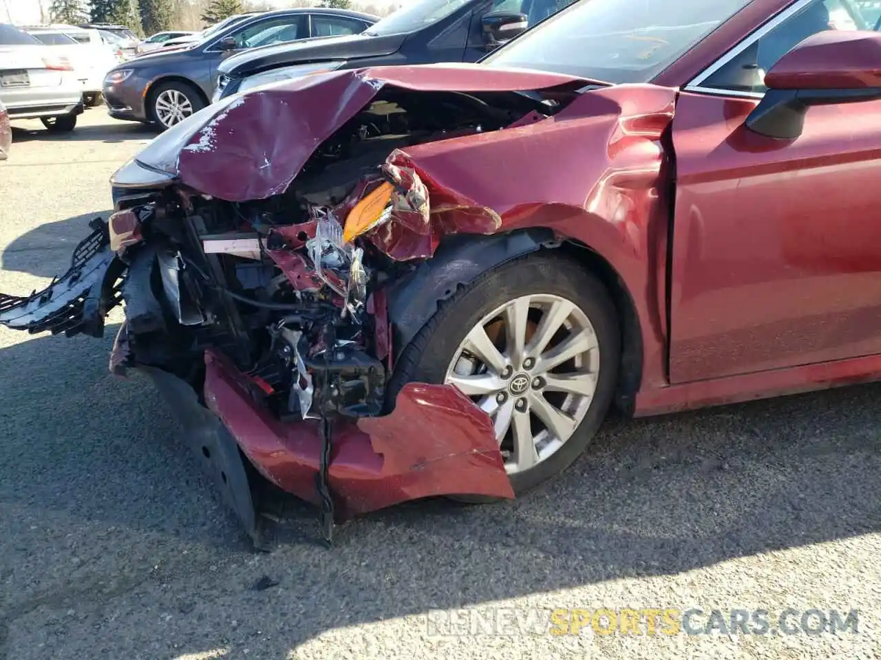 9 Photograph of a damaged car 4T1C11AK9LU374096 TOYOTA CAMRY 2020