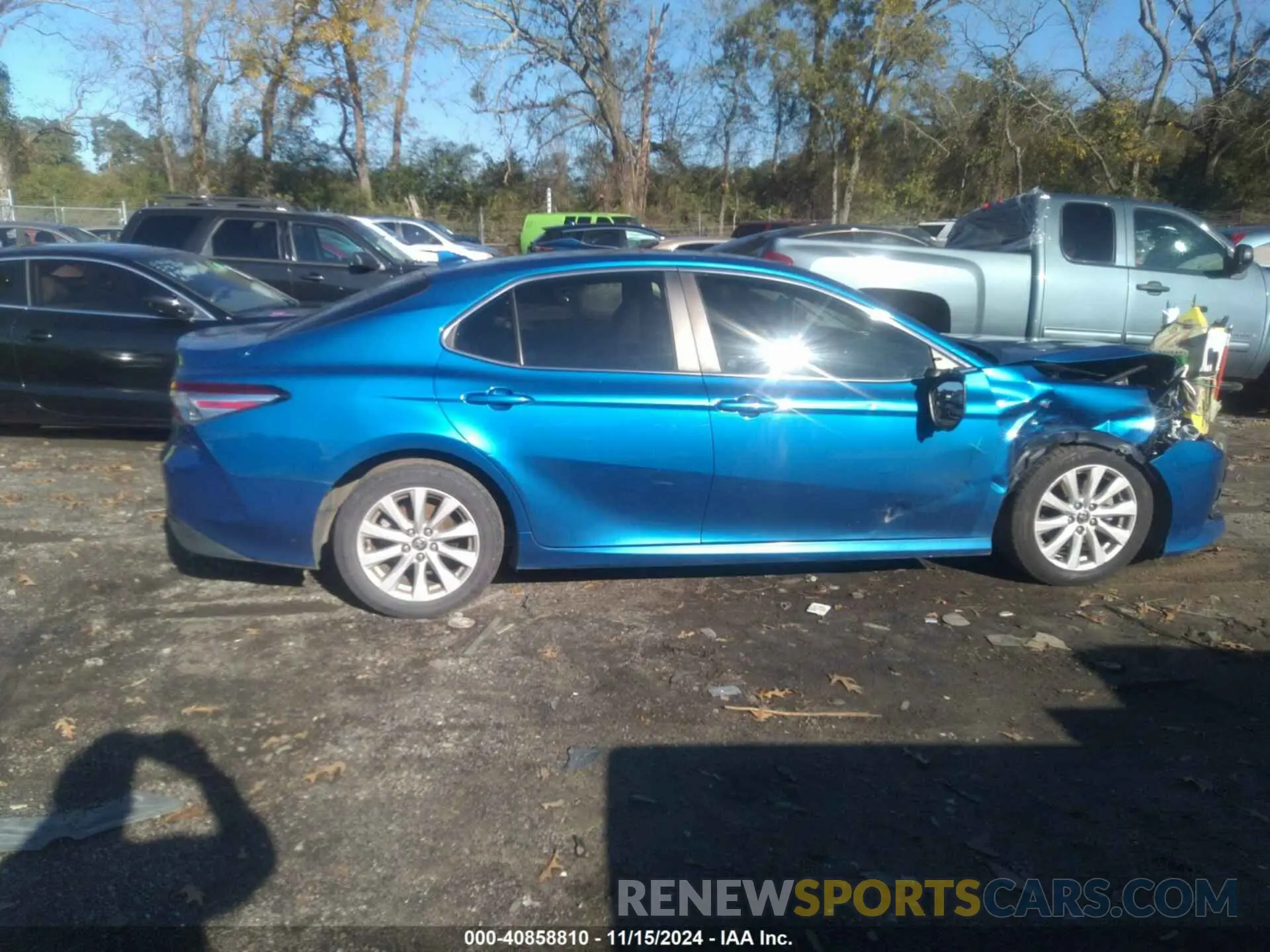 13 Photograph of a damaged car 4T1C11AK9LU386250 TOYOTA CAMRY 2020