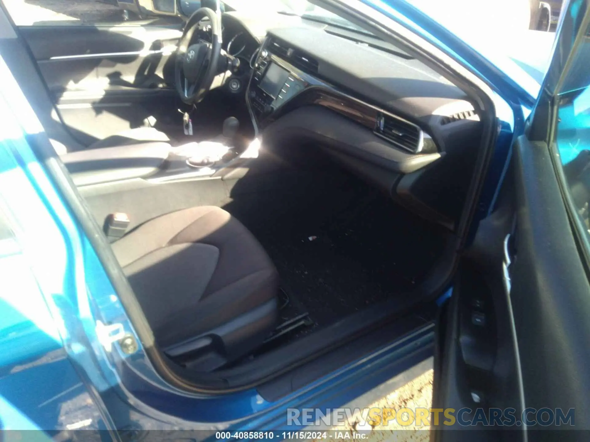 5 Photograph of a damaged car 4T1C11AK9LU386250 TOYOTA CAMRY 2020