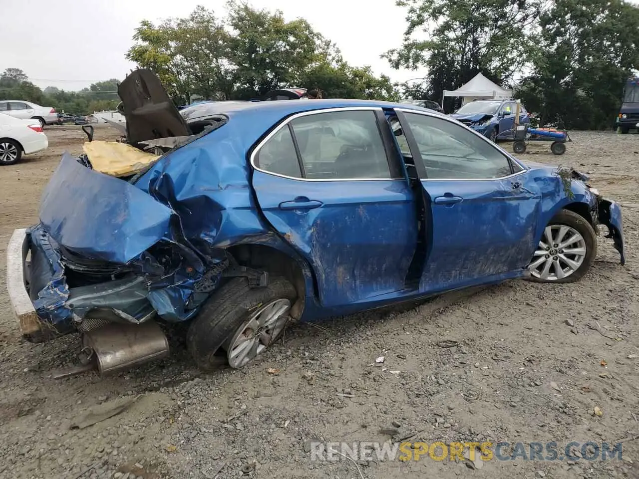 3 Photograph of a damaged car 4T1C11AK9LU388466 TOYOTA CAMRY 2020