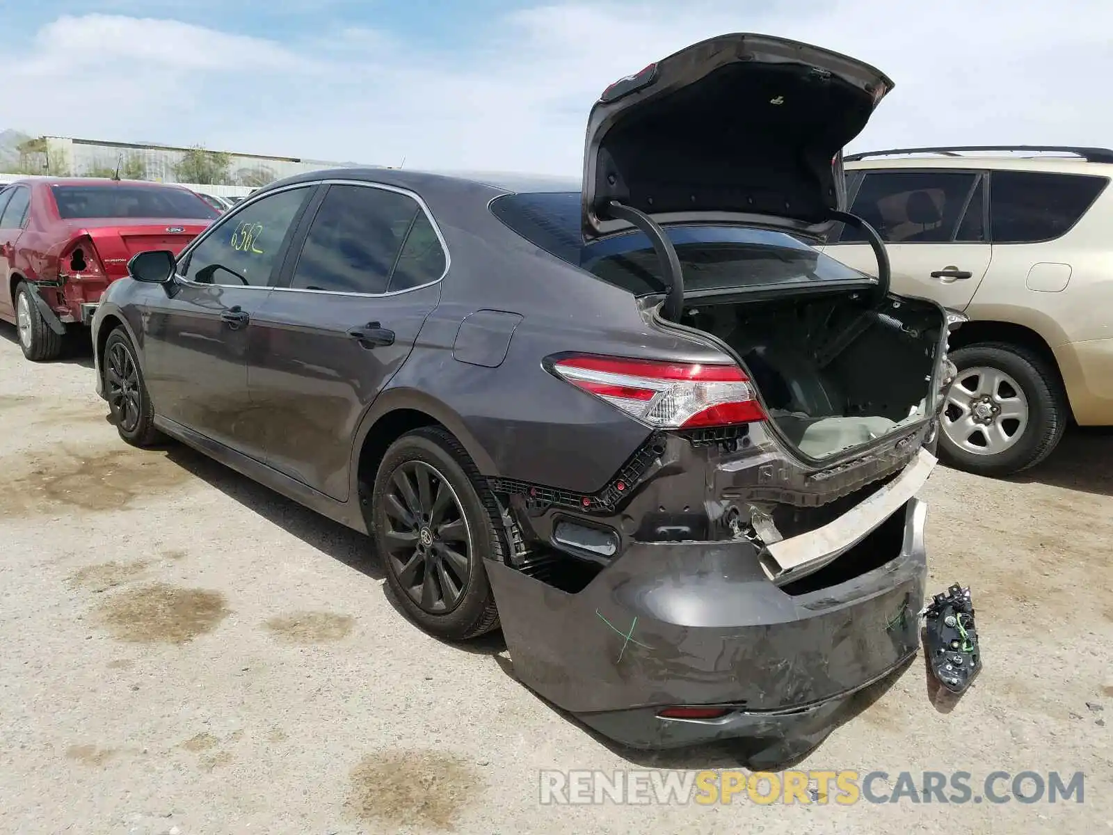 3 Photograph of a damaged car 4T1C11AK9LU397605 TOYOTA CAMRY 2020