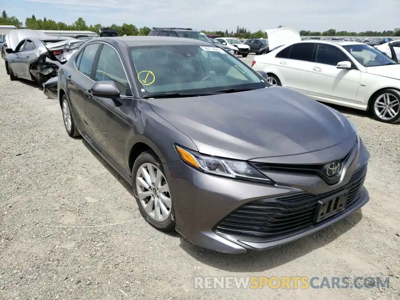 1 Photograph of a damaged car 4T1C11AK9LU505771 TOYOTA CAMRY 2020