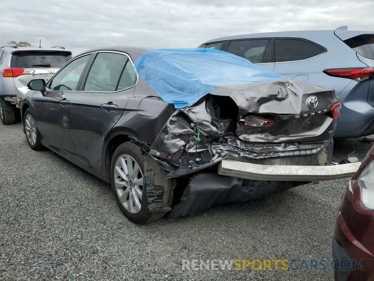 3 Photograph of a damaged car 4T1C11AK9LU506595 TOYOTA CAMRY 2020