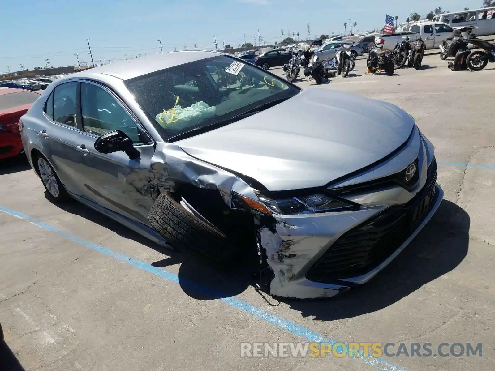 1 Photograph of a damaged car 4T1C11AK9LU506905 TOYOTA CAMRY 2020