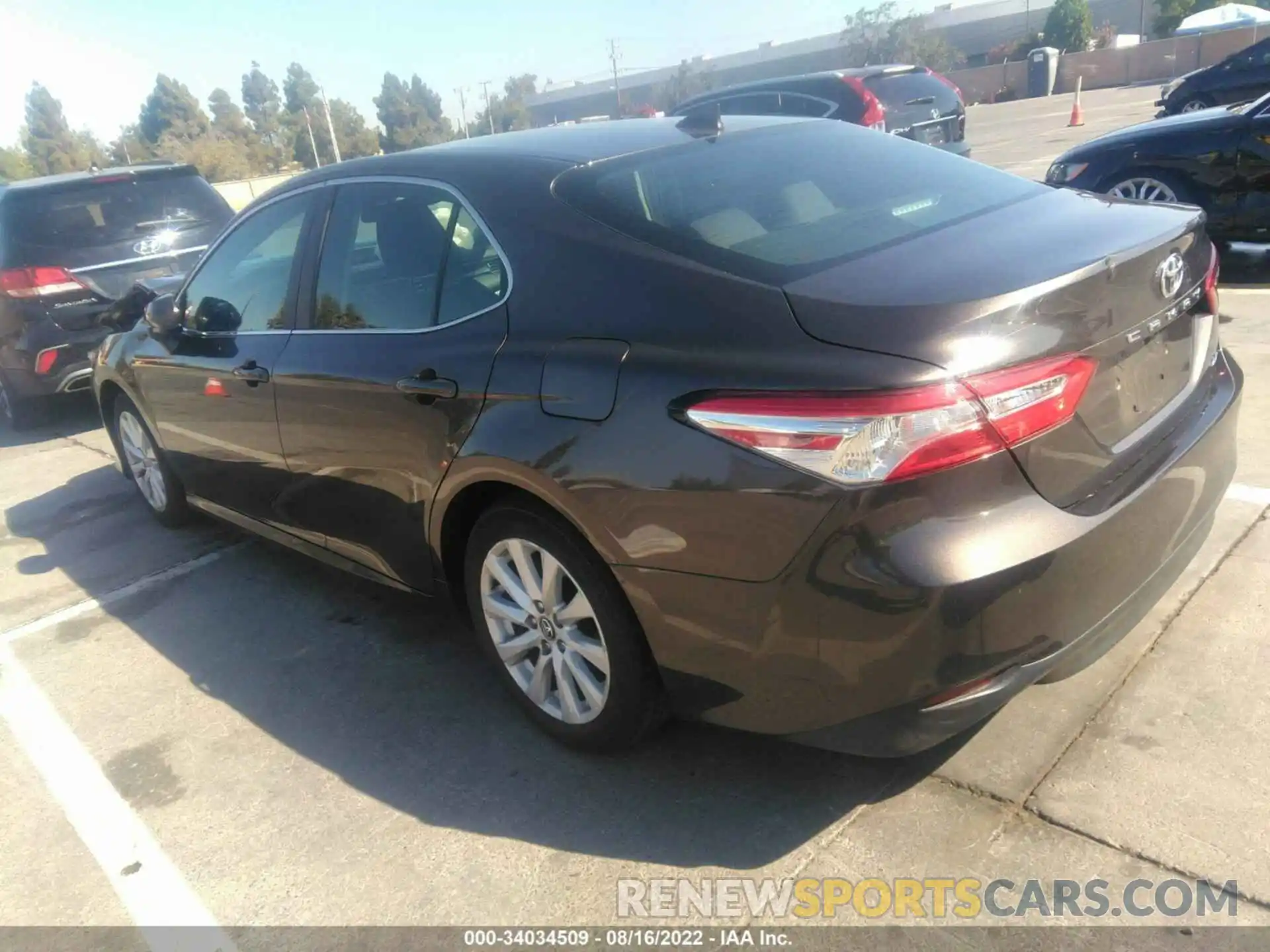 3 Photograph of a damaged car 4T1C11AK9LU863551 TOYOTA CAMRY 2020