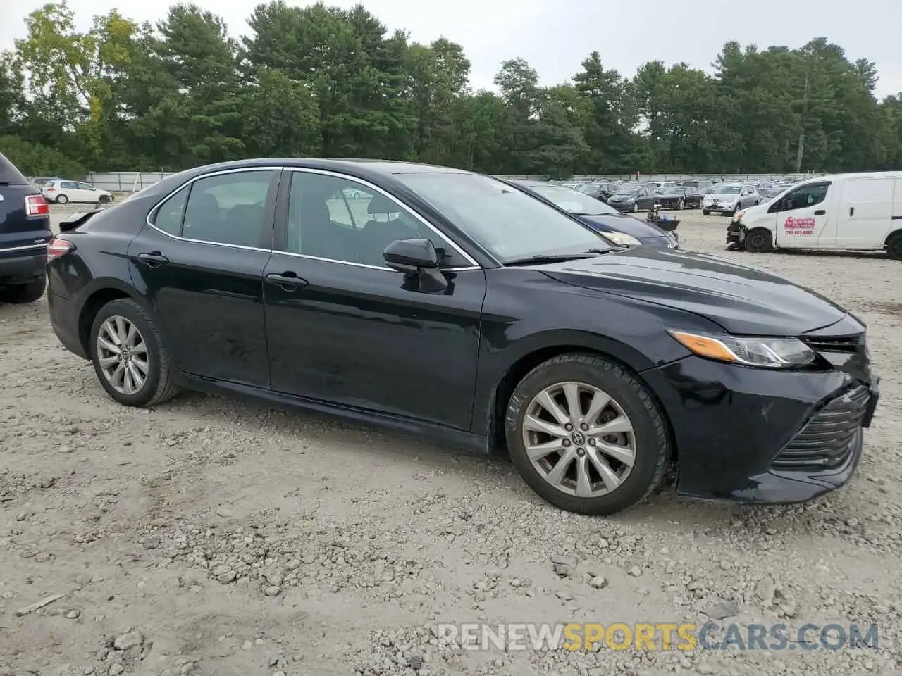 4 Photograph of a damaged car 4T1C11AK9LU875943 TOYOTA CAMRY 2020