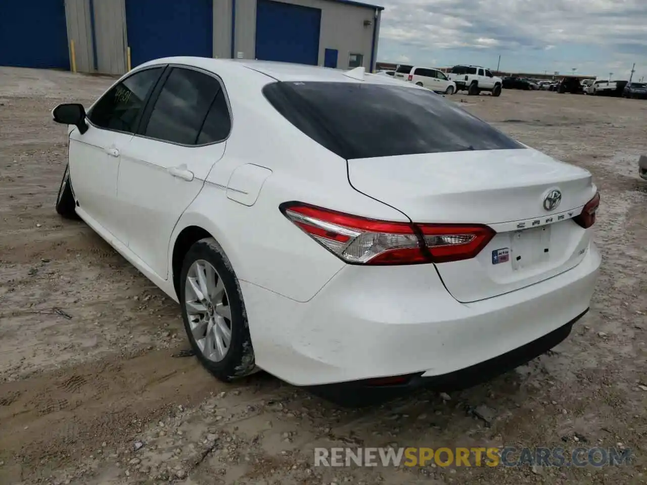 3 Photograph of a damaged car 4T1C11AK9LU878910 TOYOTA CAMRY 2020