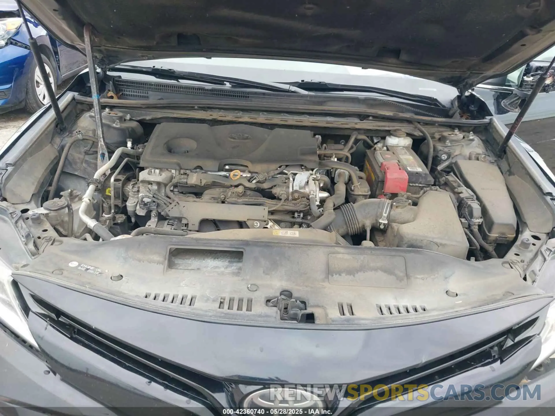 10 Photograph of a damaged car 4T1C11AK9LU881175 TOYOTA CAMRY 2020