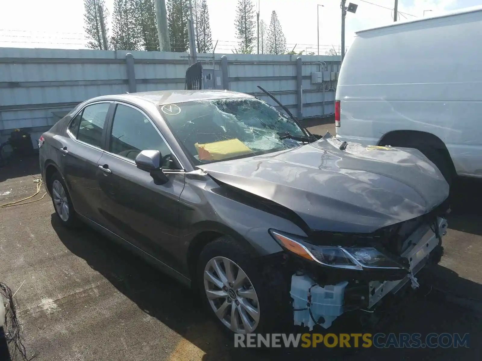 1 Photograph of a damaged car 4T1C11AK9LU887171 TOYOTA CAMRY 2020