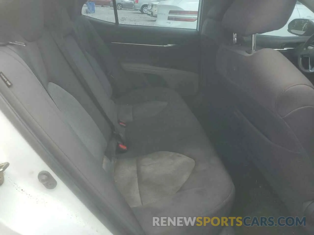 10 Photograph of a damaged car 4T1C11AK9LU892189 TOYOTA CAMRY 2020