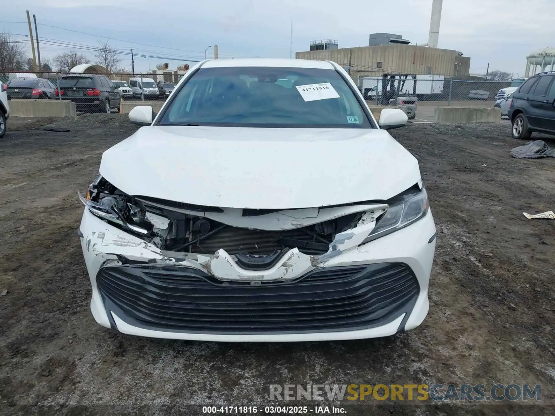12 Photograph of a damaged car 4T1C11AK9LU912585 TOYOTA CAMRY 2020