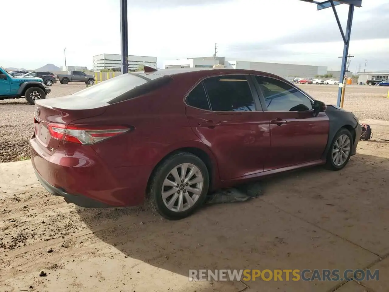 3 Photograph of a damaged car 4T1C11AK9LU916474 TOYOTA CAMRY 2020