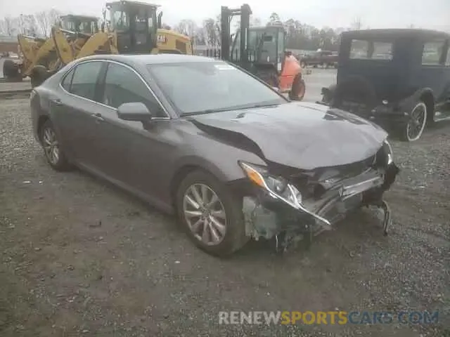 11 Photograph of a damaged car 4T1C11AK9LU923604 TOYOTA CAMRY 2020