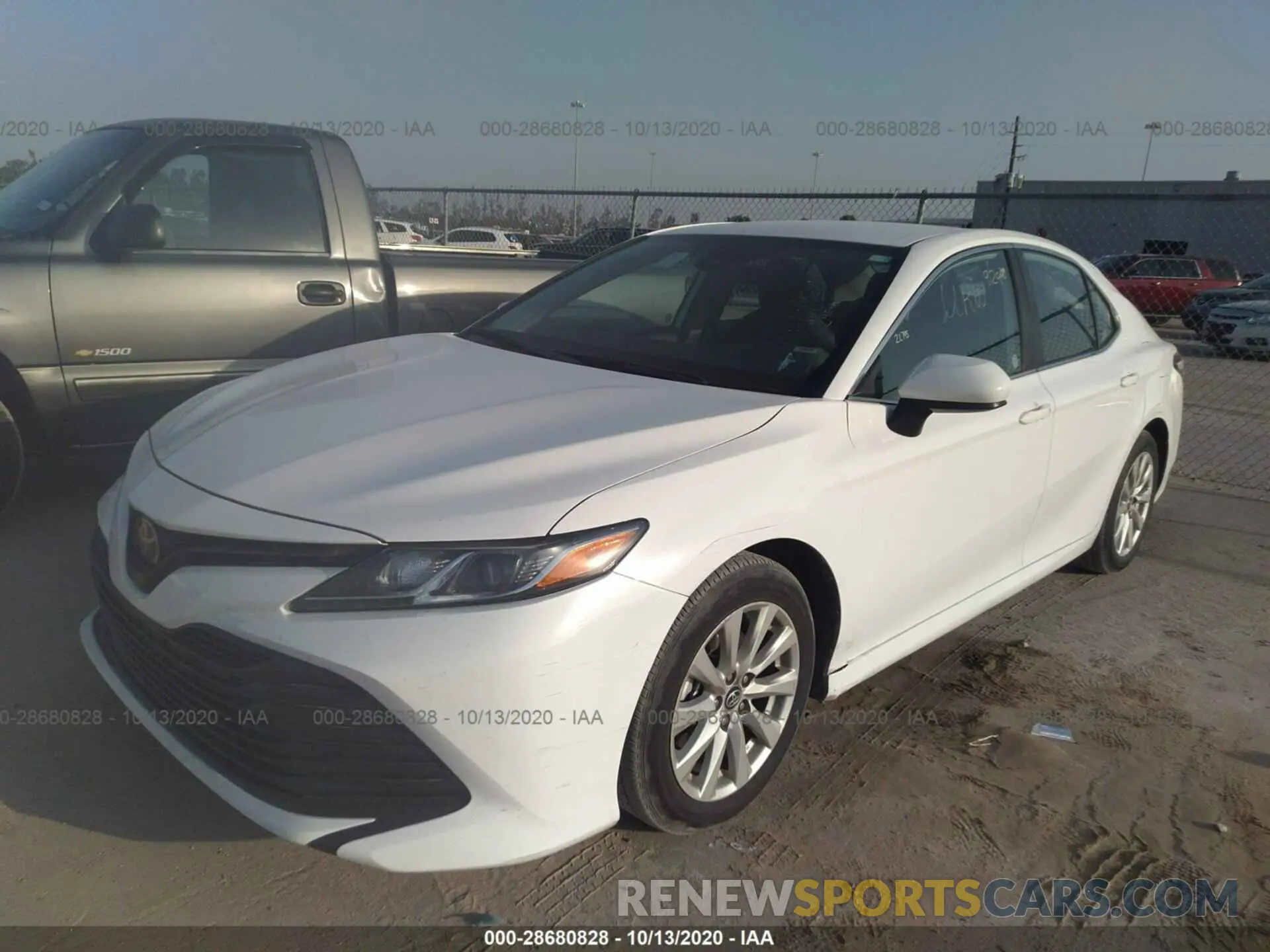 2 Photograph of a damaged car 4T1C11AK9LU927507 TOYOTA CAMRY 2020