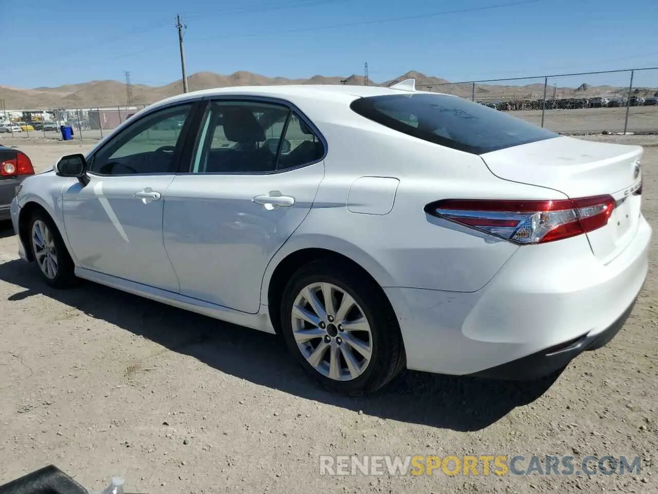 2 Photograph of a damaged car 4T1C11AK9LU929192 TOYOTA CAMRY 2020