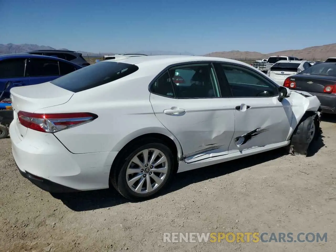 3 Photograph of a damaged car 4T1C11AK9LU929192 TOYOTA CAMRY 2020