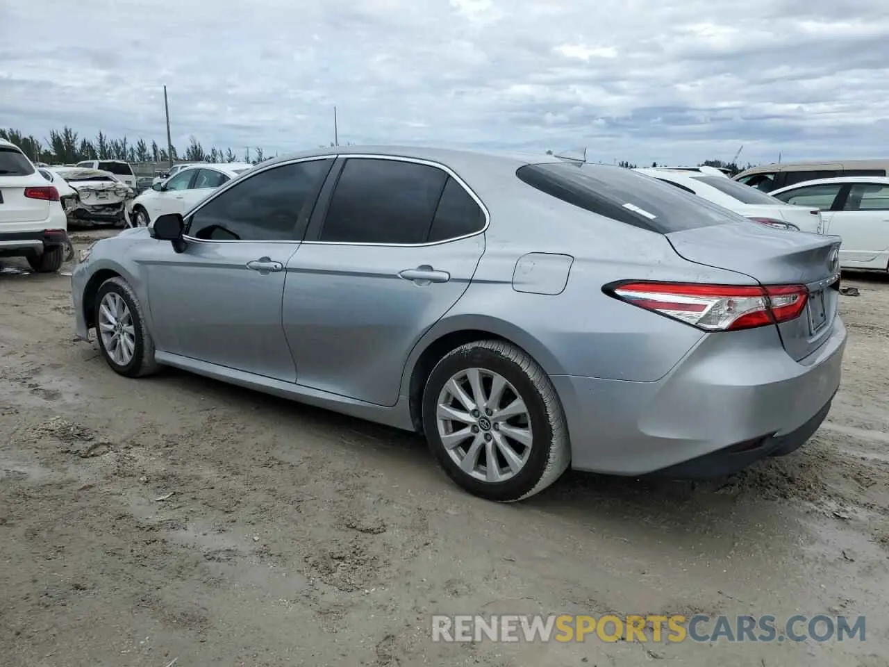 2 Photograph of a damaged car 4T1C11AK9LU931072 TOYOTA CAMRY 2020