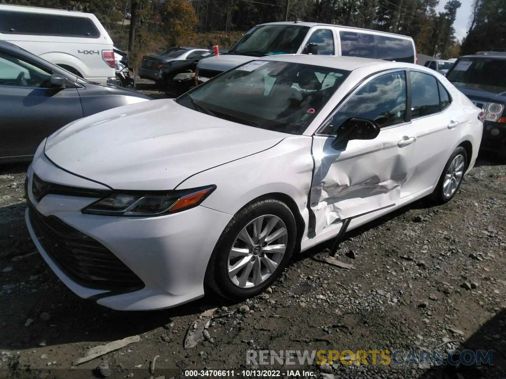 2 Photograph of a damaged car 4T1C11AK9LU932318 TOYOTA CAMRY 2020