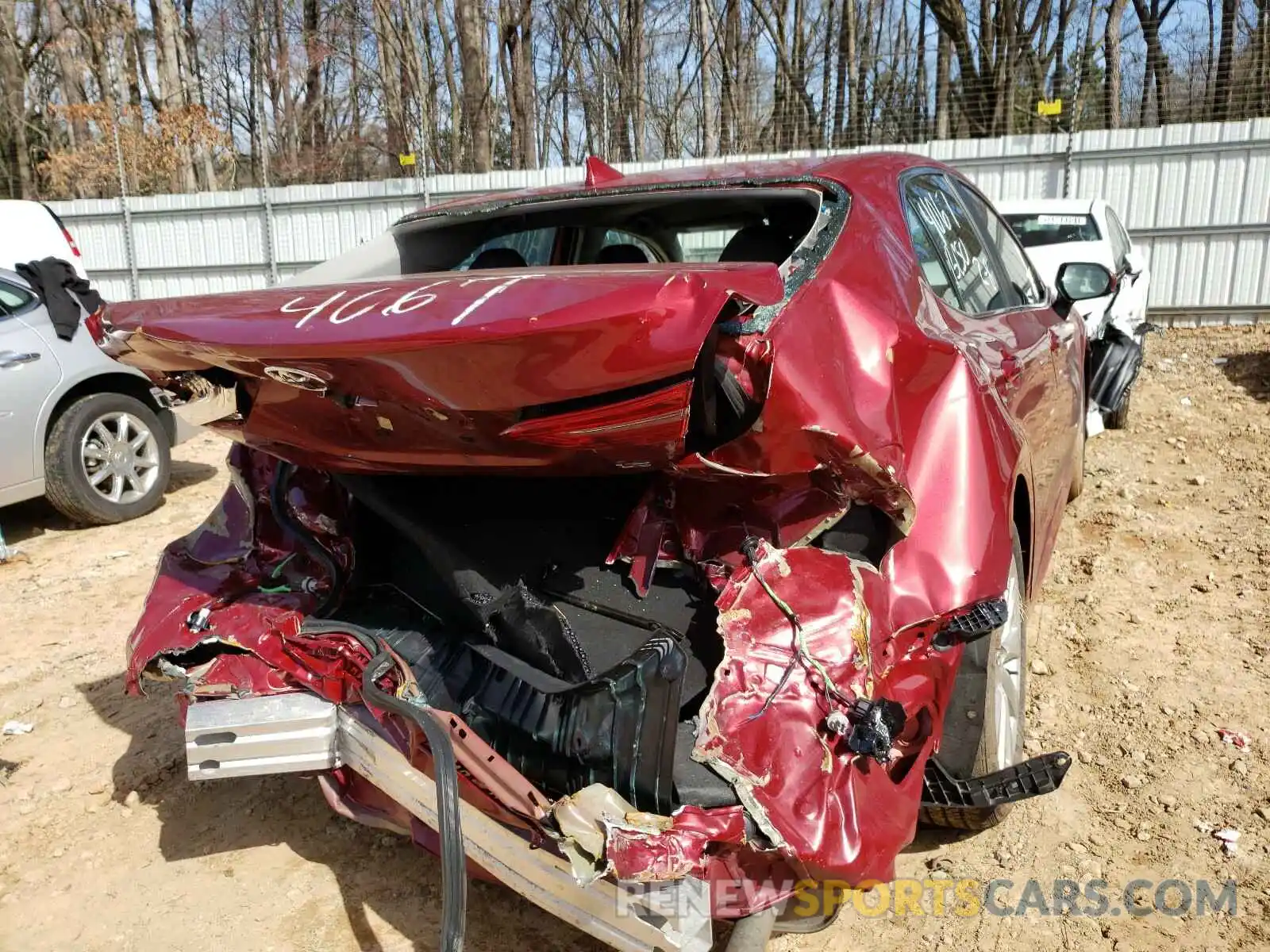 4 Photograph of a damaged car 4T1C11AK9LU934067 TOYOTA CAMRY 2020