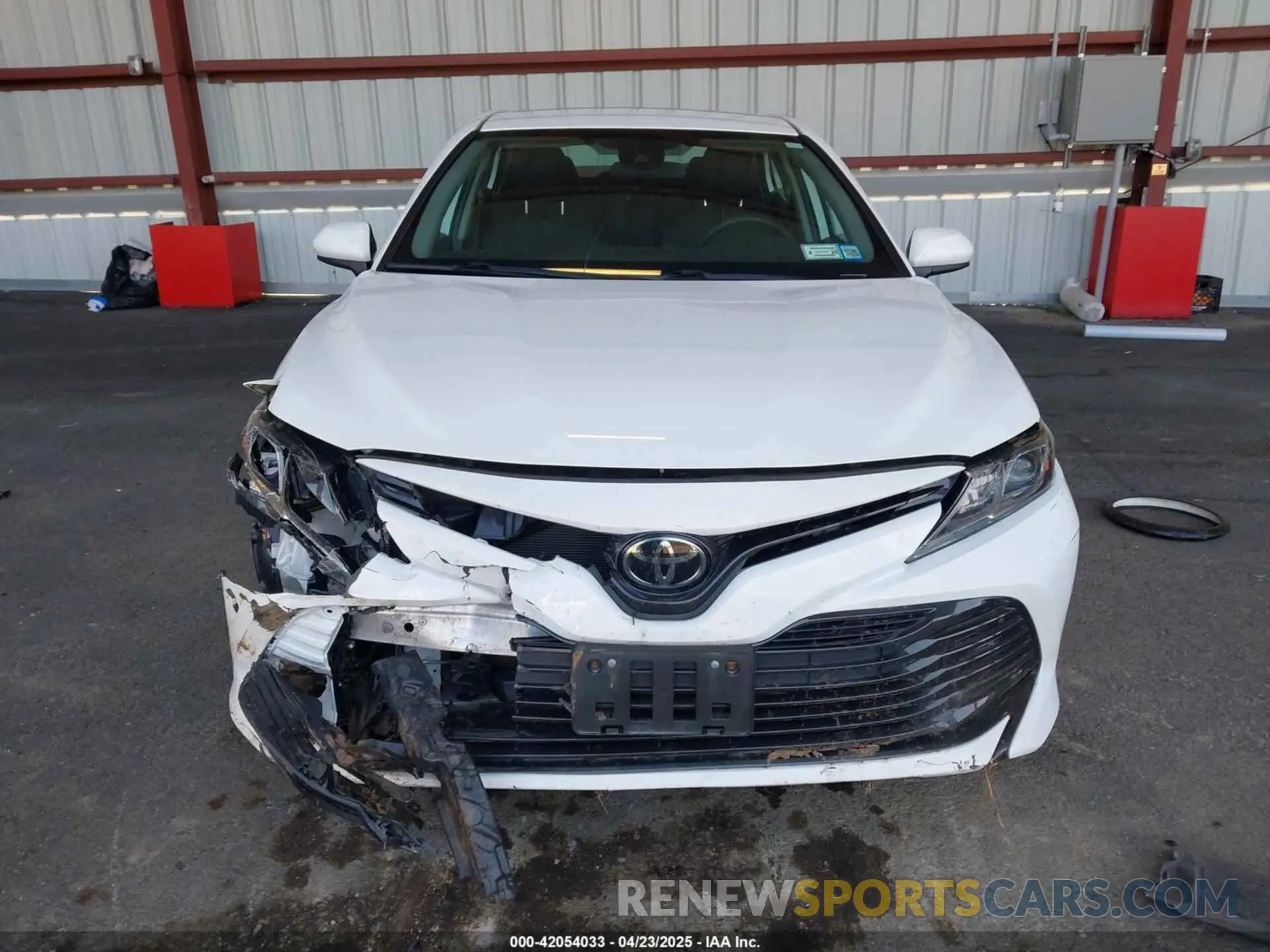 12 Photograph of a damaged car 4T1C11AK9LU935025 TOYOTA CAMRY 2020