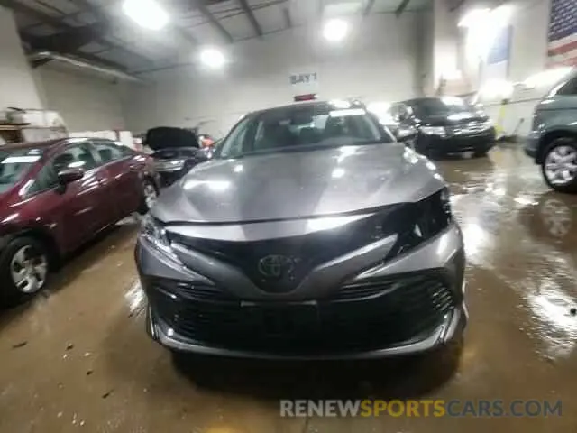 14 Photograph of a damaged car 4T1C11AK9LU939110 TOYOTA CAMRY 2020