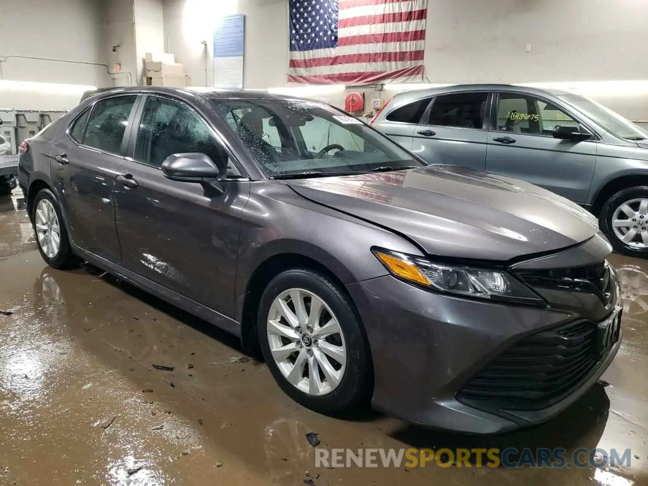 4 Photograph of a damaged car 4T1C11AK9LU939110 TOYOTA CAMRY 2020