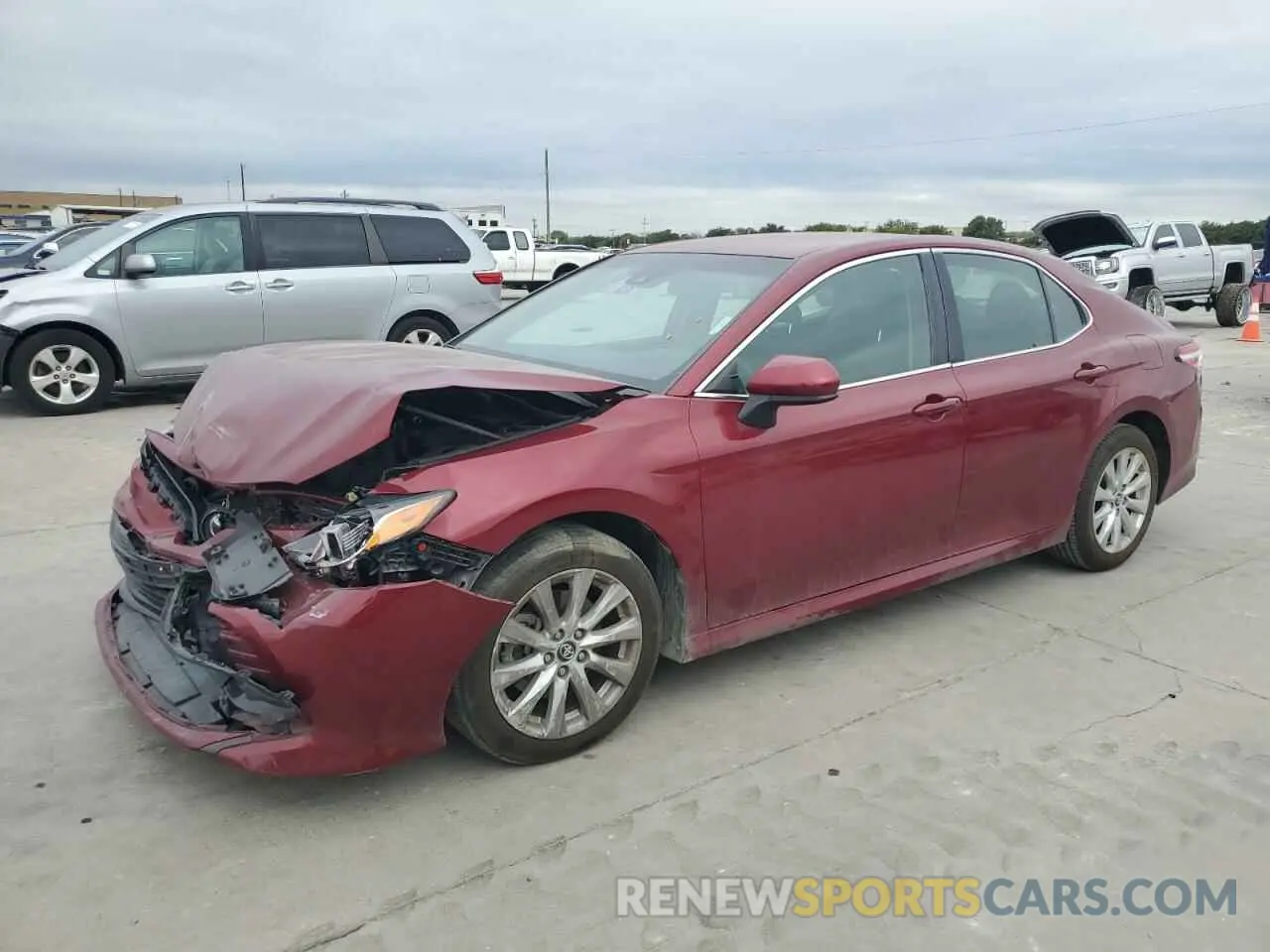 1 Photograph of a damaged car 4T1C11AK9LU942654 TOYOTA CAMRY 2020