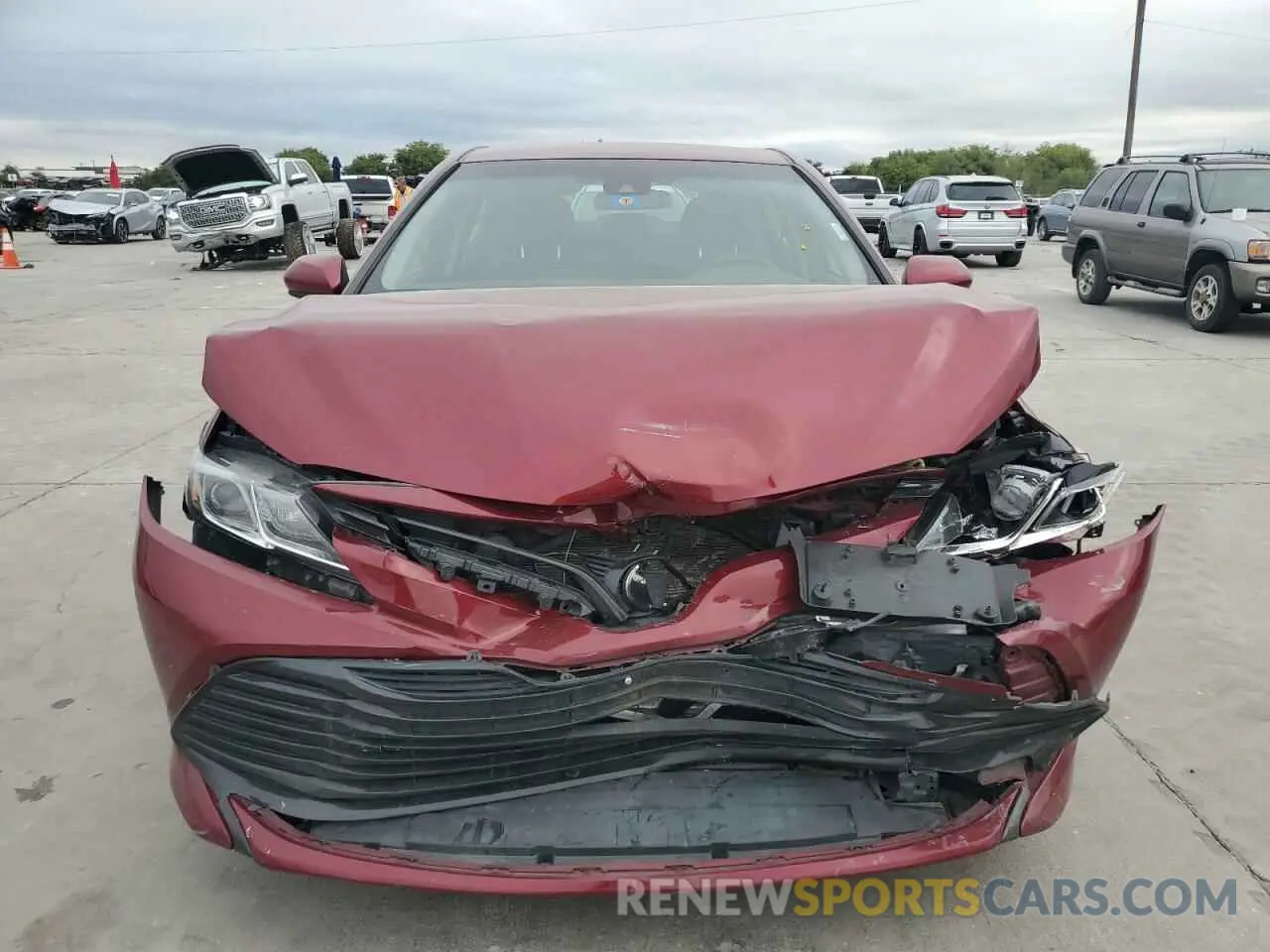 5 Photograph of a damaged car 4T1C11AK9LU942654 TOYOTA CAMRY 2020