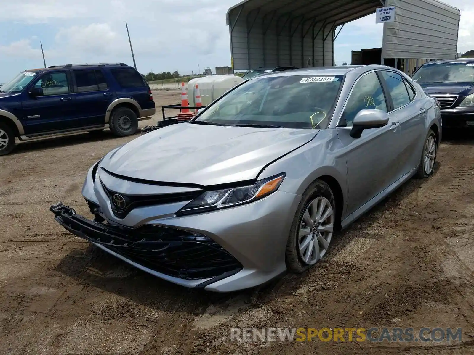 2 Photograph of a damaged car 4T1C11AK9LU952620 TOYOTA CAMRY 2020