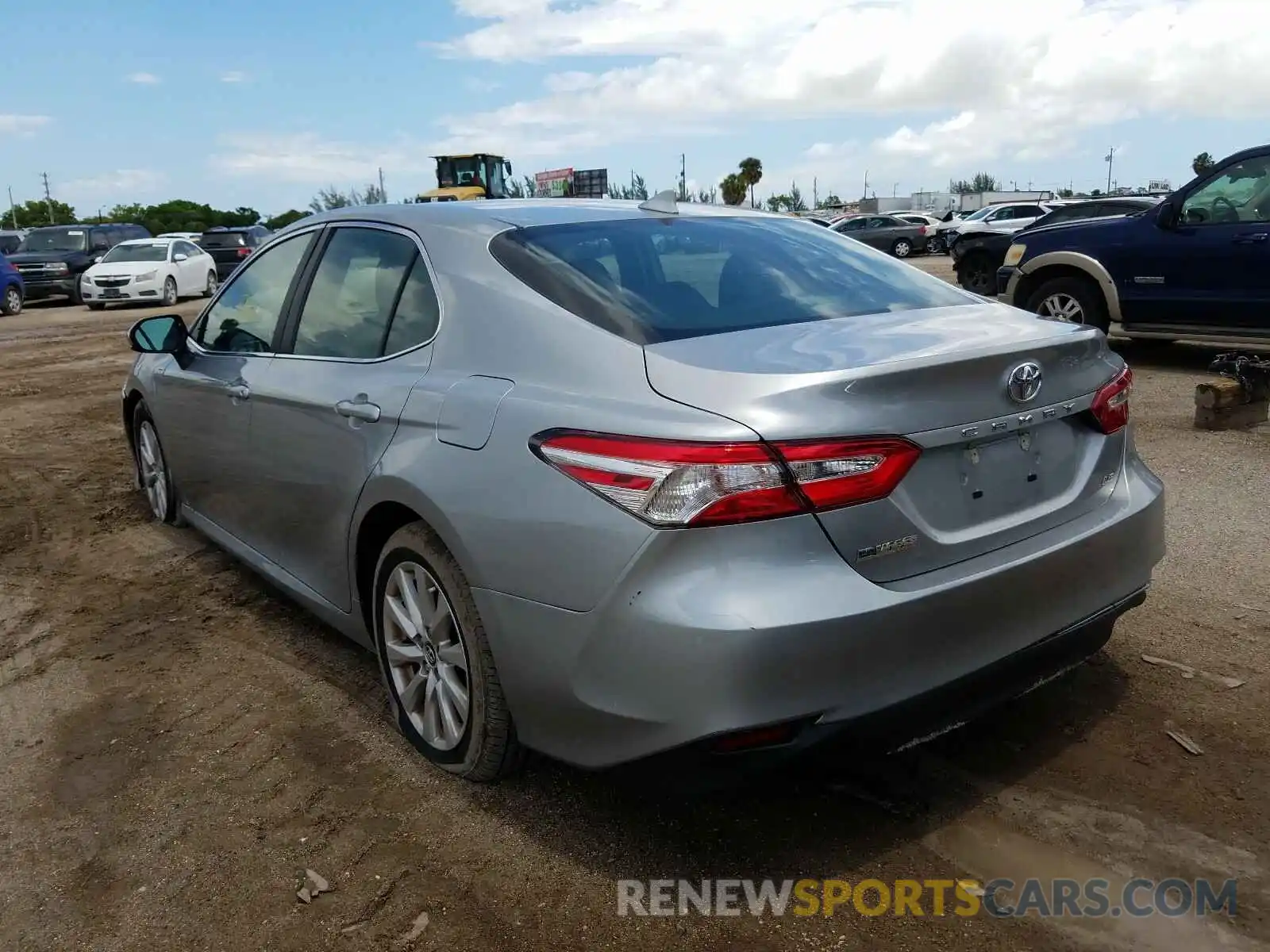 3 Photograph of a damaged car 4T1C11AK9LU952620 TOYOTA CAMRY 2020