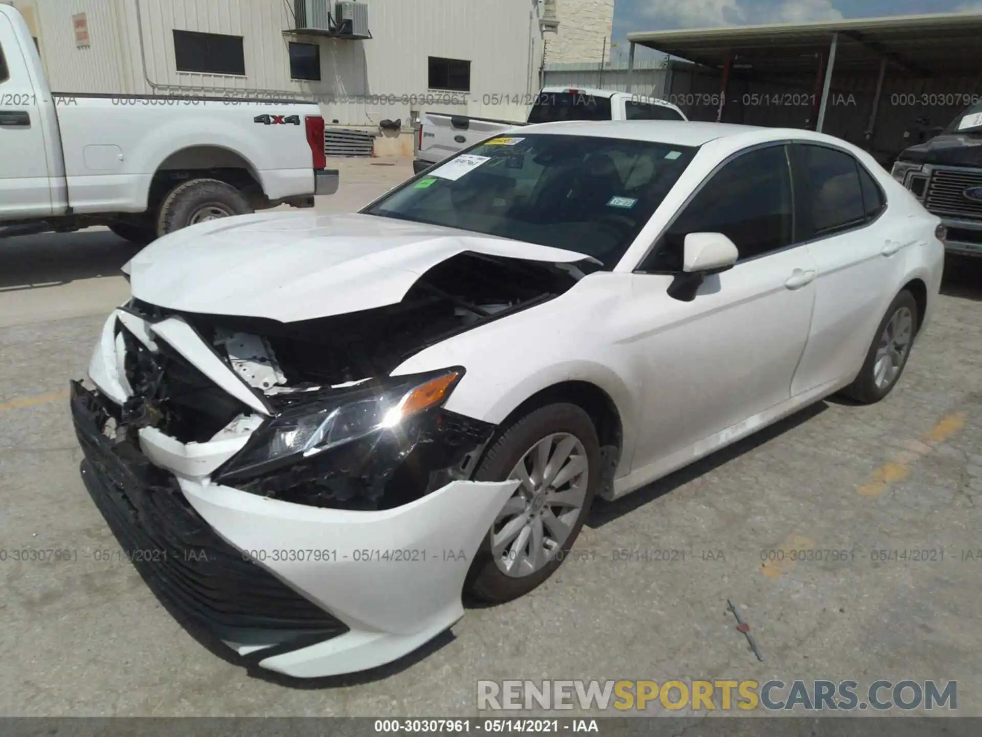 2 Photograph of a damaged car 4T1C11AK9LU962421 TOYOTA CAMRY 2020