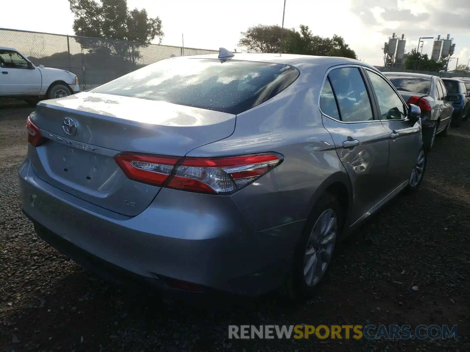 4 Photograph of a damaged car 4T1C11AK9LU965772 TOYOTA CAMRY 2020