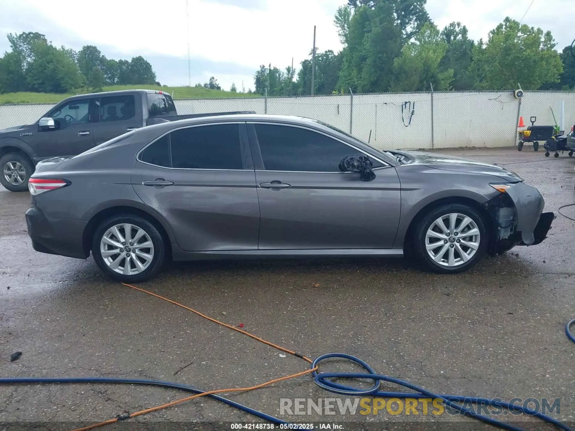 13 Photograph of a damaged car 4T1C11AK9LU980000 TOYOTA CAMRY 2020