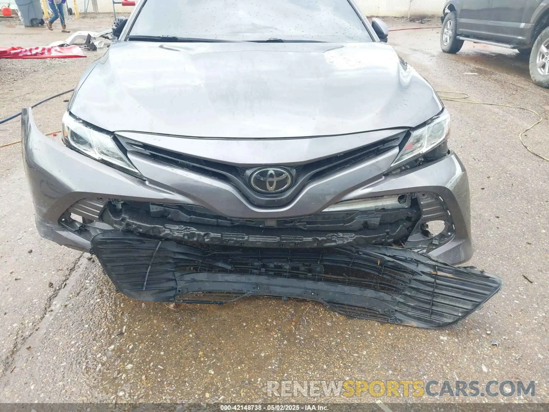 6 Photograph of a damaged car 4T1C11AK9LU980000 TOYOTA CAMRY 2020