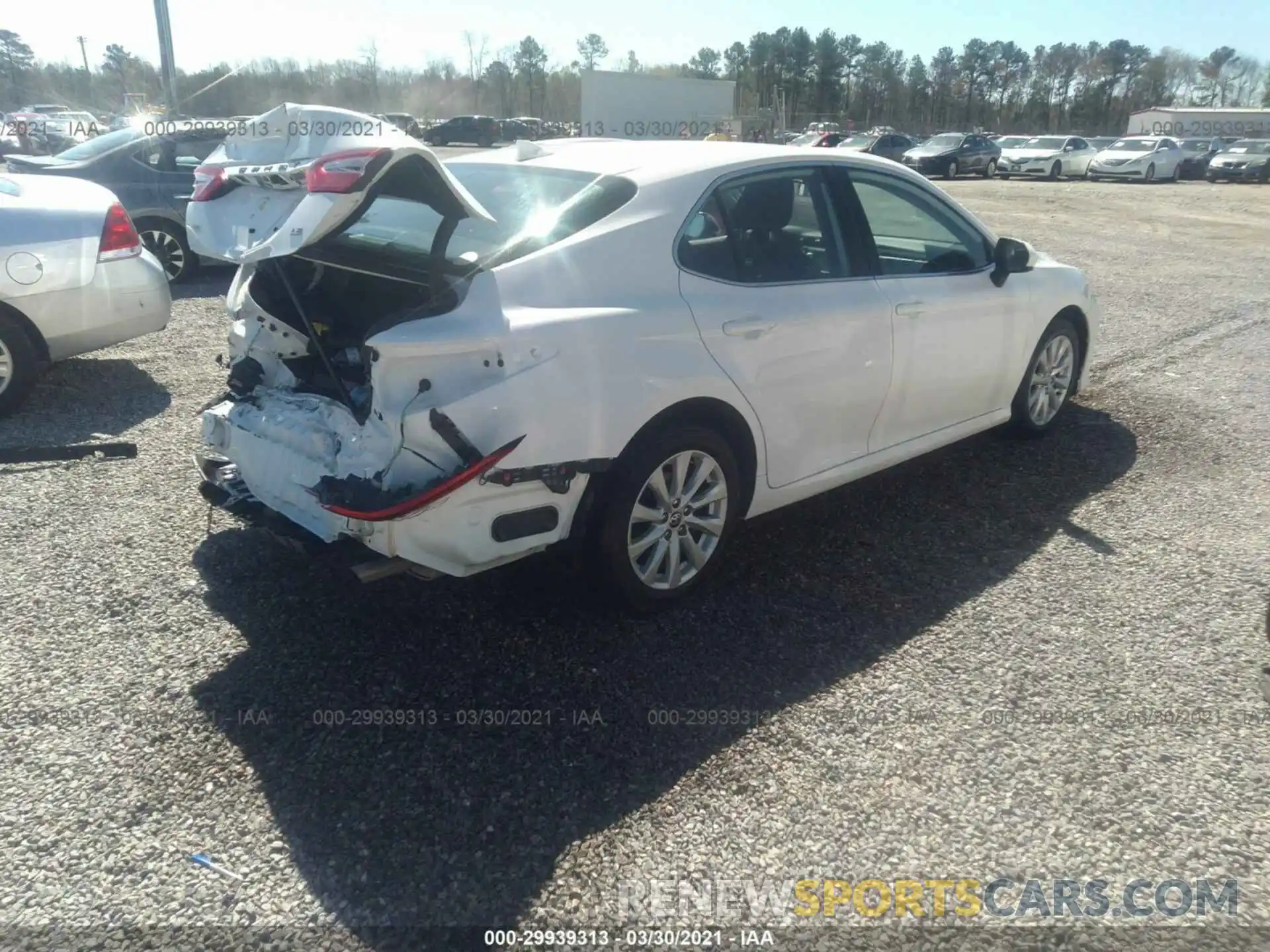 4 Photograph of a damaged car 4T1C11AK9LU986881 TOYOTA CAMRY 2020