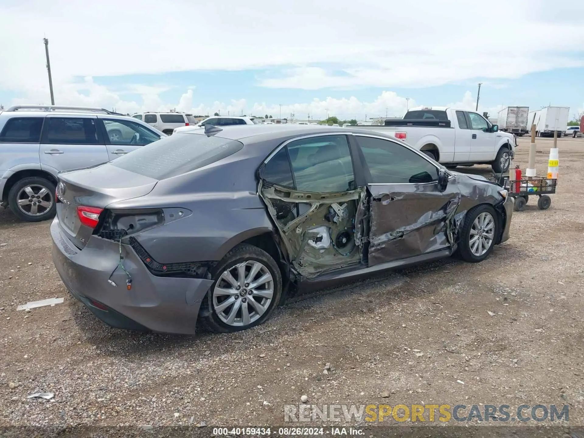 4 Photograph of a damaged car 4T1C11AK9LU988548 TOYOTA CAMRY 2020