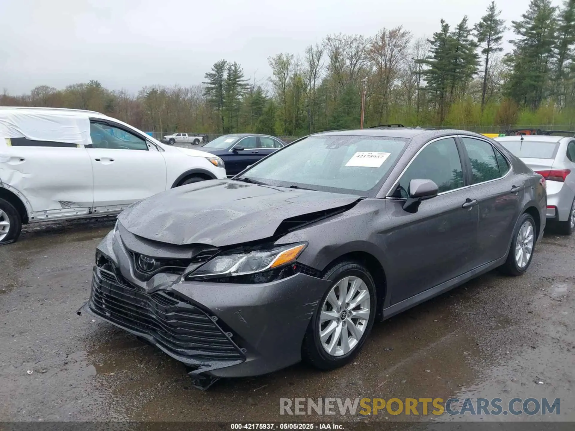 2 Photograph of a damaged car 4T1C11AK9LU996830 TOYOTA CAMRY 2020