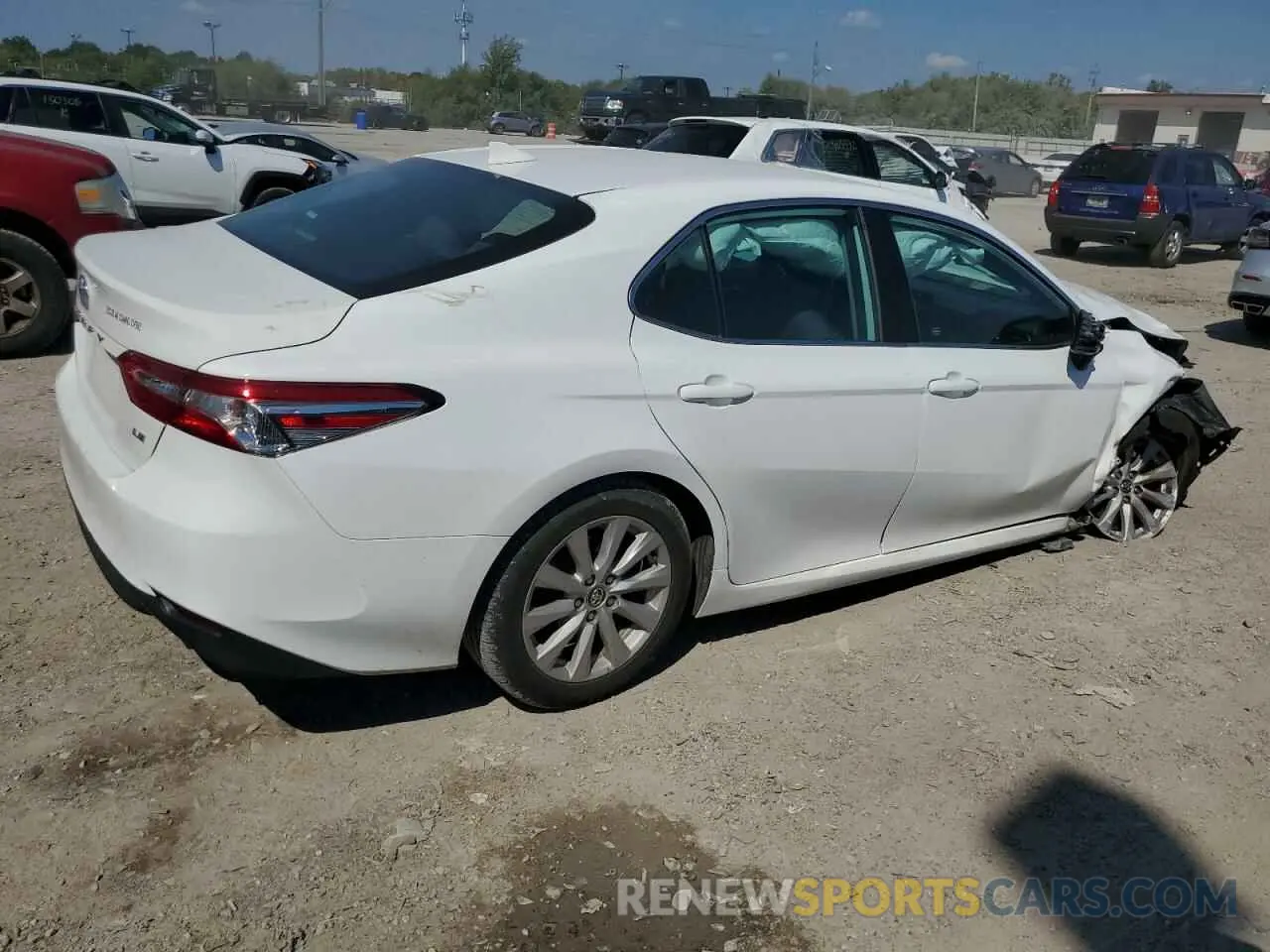 3 Photograph of a damaged car 4T1C11AKXLU305675 TOYOTA CAMRY 2020
