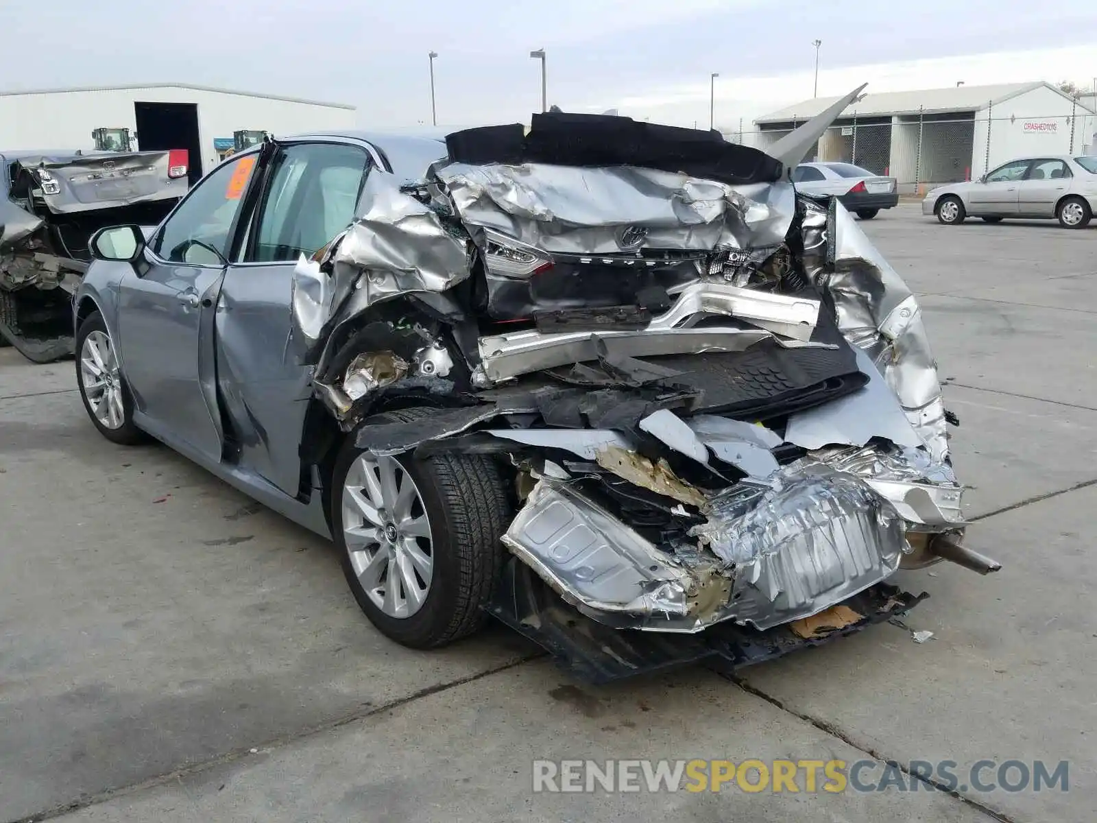 3 Photograph of a damaged car 4T1C11AKXLU320404 TOYOTA CAMRY 2020