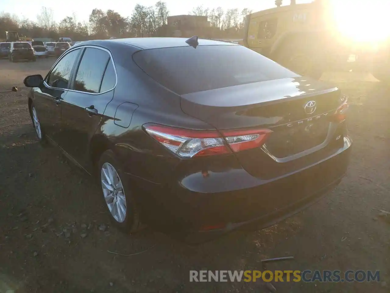 3 Photograph of a damaged car 4T1C11AKXLU337087 TOYOTA CAMRY 2020