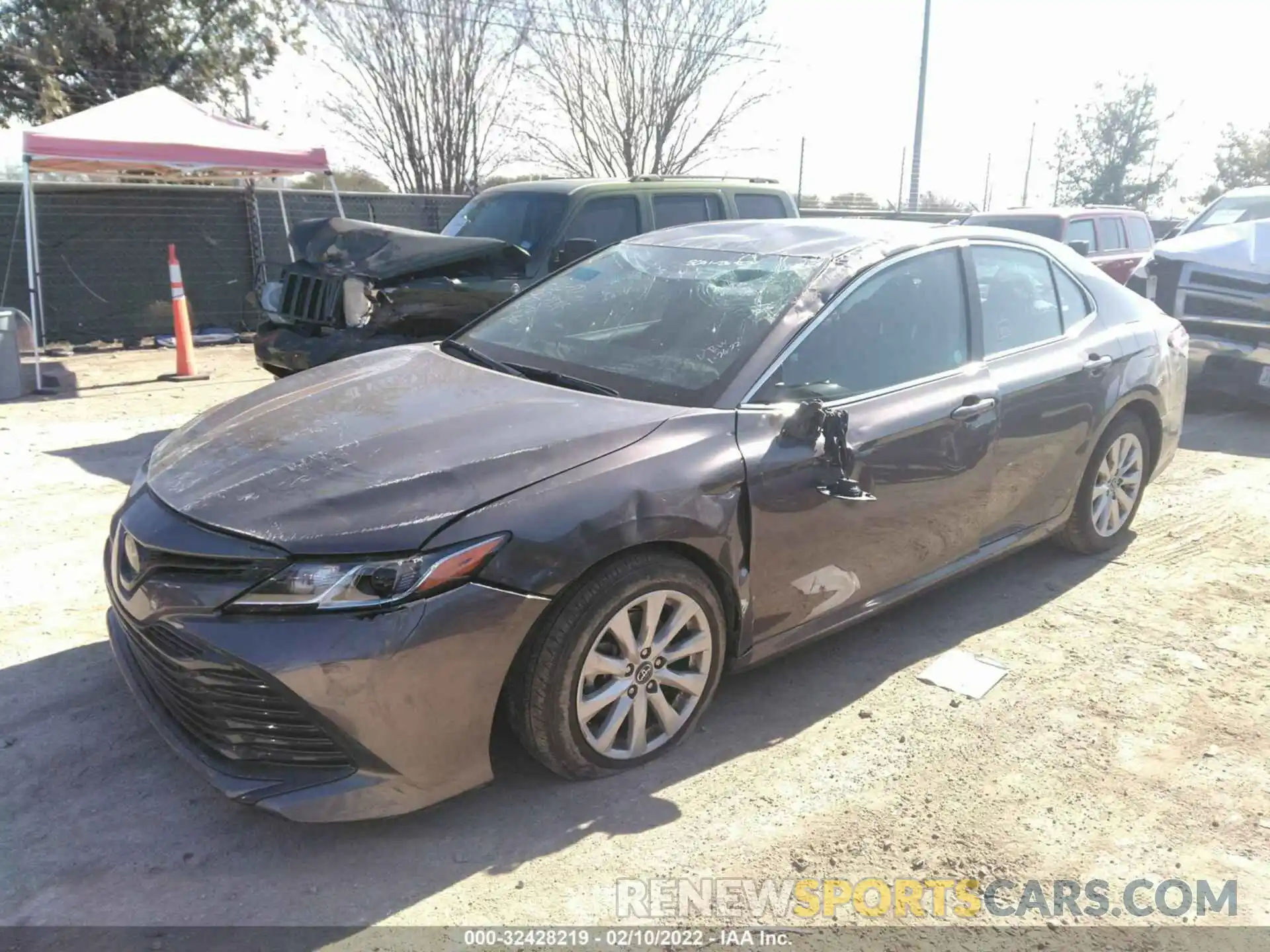 2 Photograph of a damaged car 4T1C11AKXLU346033 TOYOTA CAMRY 2020