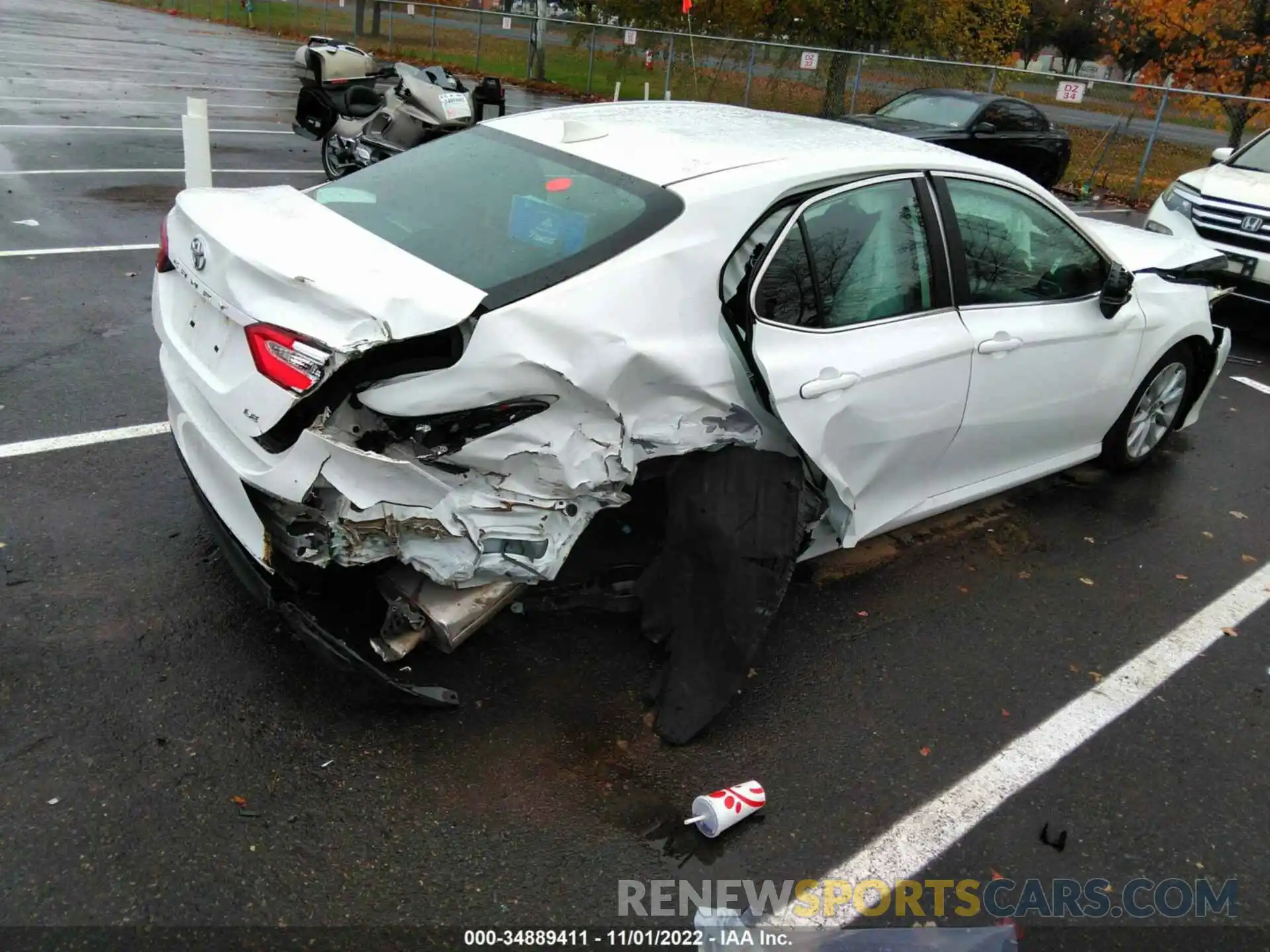 4 Photograph of a damaged car 4T1C11AKXLU358523 TOYOTA CAMRY 2020