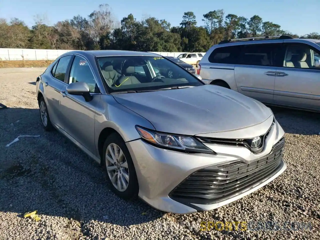 1 Photograph of a damaged car 4T1C11AKXLU364127 TOYOTA CAMRY 2020