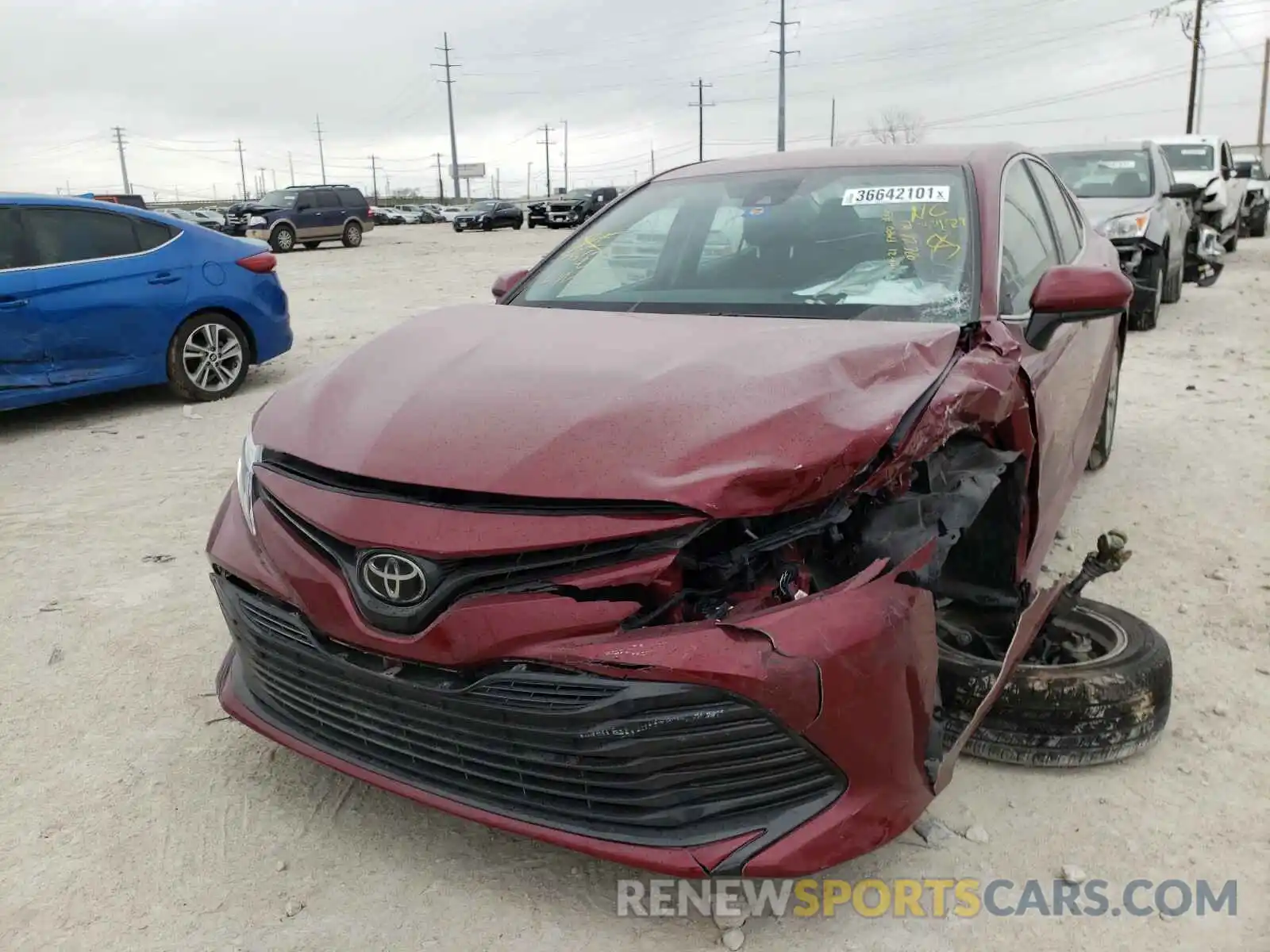 2 Photograph of a damaged car 4T1C11AKXLU371529 TOYOTA CAMRY 2020