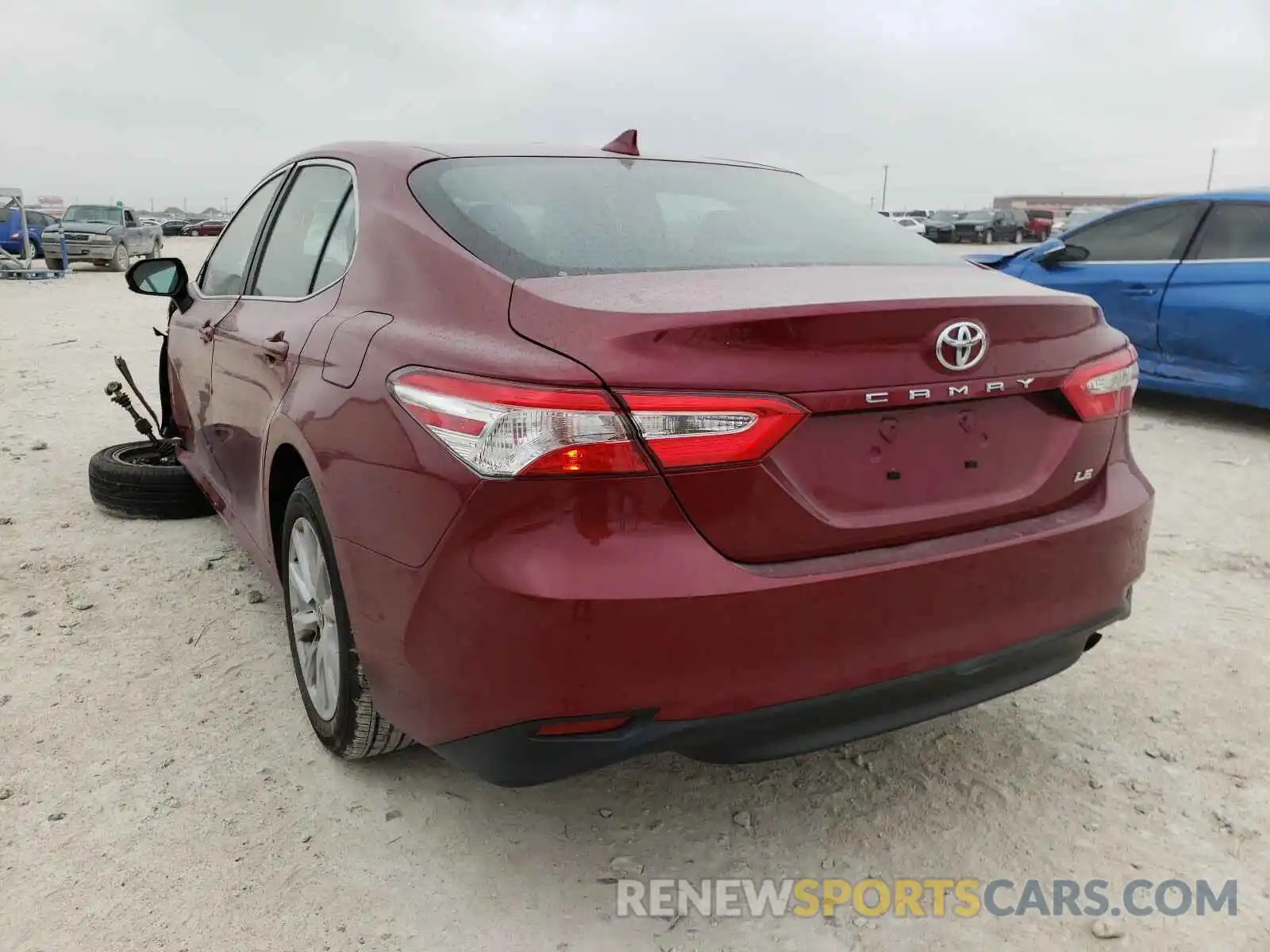 3 Photograph of a damaged car 4T1C11AKXLU371529 TOYOTA CAMRY 2020