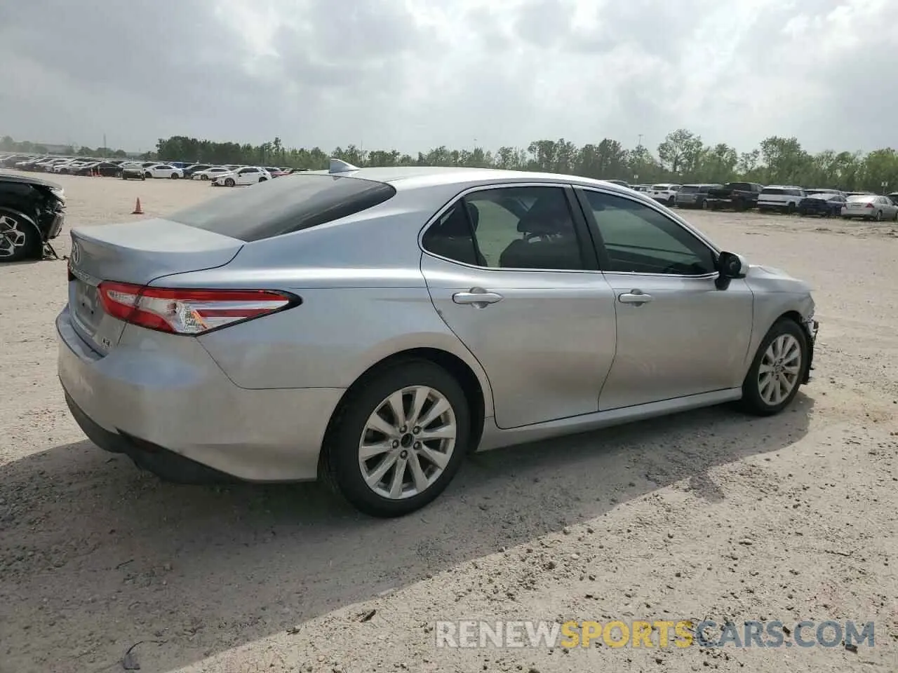 3 Photograph of a damaged car 4T1C11AKXLU508341 TOYOTA CAMRY 2020